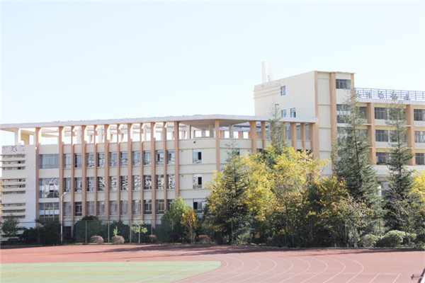 曲靖应用技术学校2021年五年一贯制大专/三年制普通中专招生简章(图7)