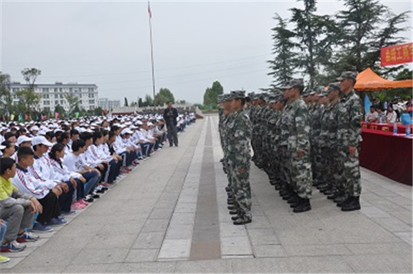 曲靖工商职业技术学校2021年五年一贯制大专/三年制普通中专招生简章(图22)