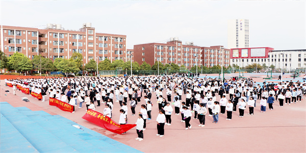 昆明市卫生学校招生简章