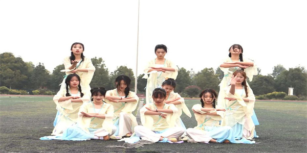 云南冶金高级技工学校2025年招生简章 云南冶金高级技工学校2025年招生简章