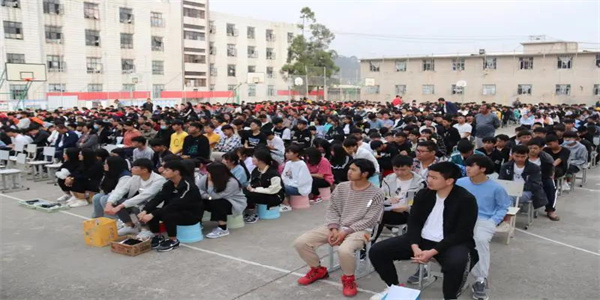 云南铜业高级技工学校招生简章