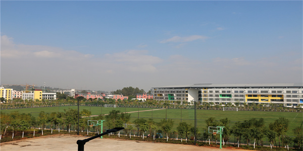 曲靖技师学院招生简章