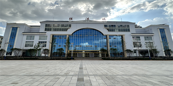 曲靖工商职业技术学校招生简章