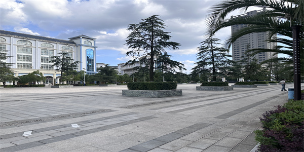 曲靖工商职业技术学校招生简章