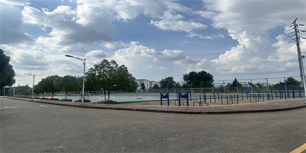 曲靖工商职业技术学校招生简章