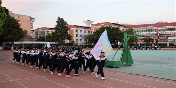 昆明市旅游职业中学招生简章 昆明市旅游职业中学招生简章