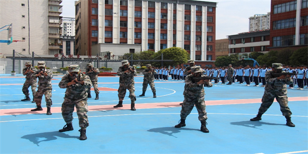 云南省电子信息高级技工学校招生简章