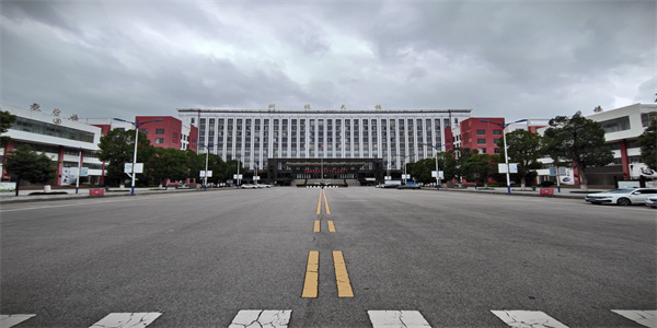 曲靖麒麟教育集团招生简章