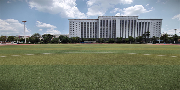 曲靖麒麟教育集团招生简章