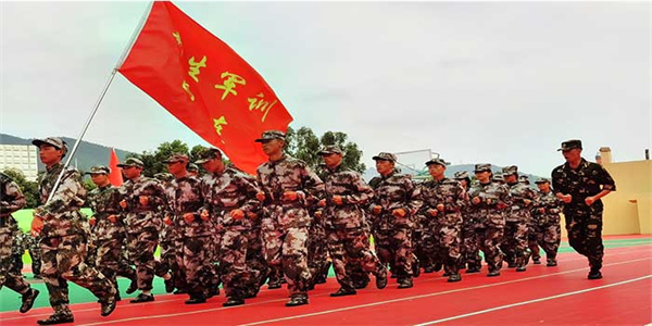 昆明滇越技工学校招生简章