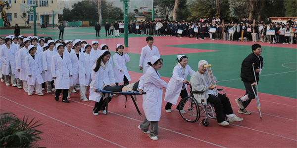 昆明滇越技工学校招生简章