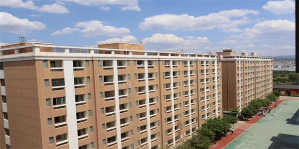 昆明华航技工学校招生简章